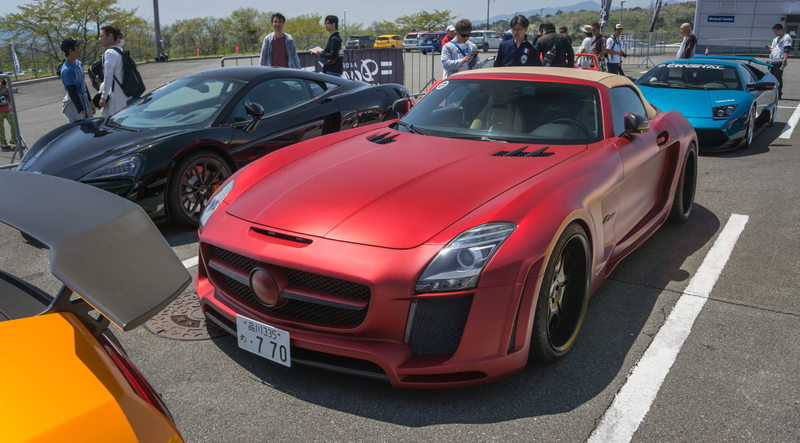 Illustration for article titled This Parking Lot Party Reveals Just How Wild Japan's Tuner Scene Can Get